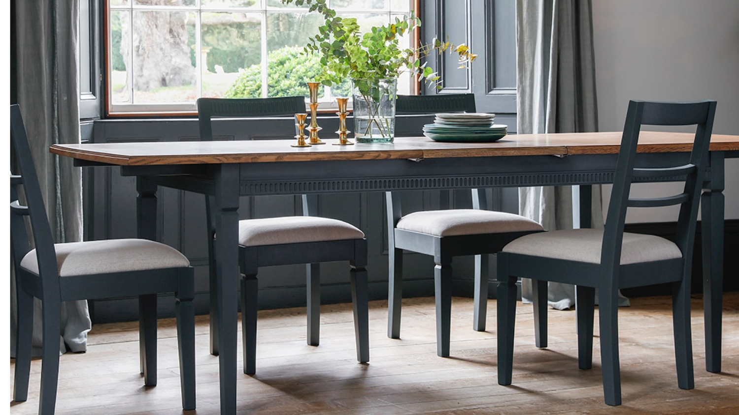 Extending Dining Tables
