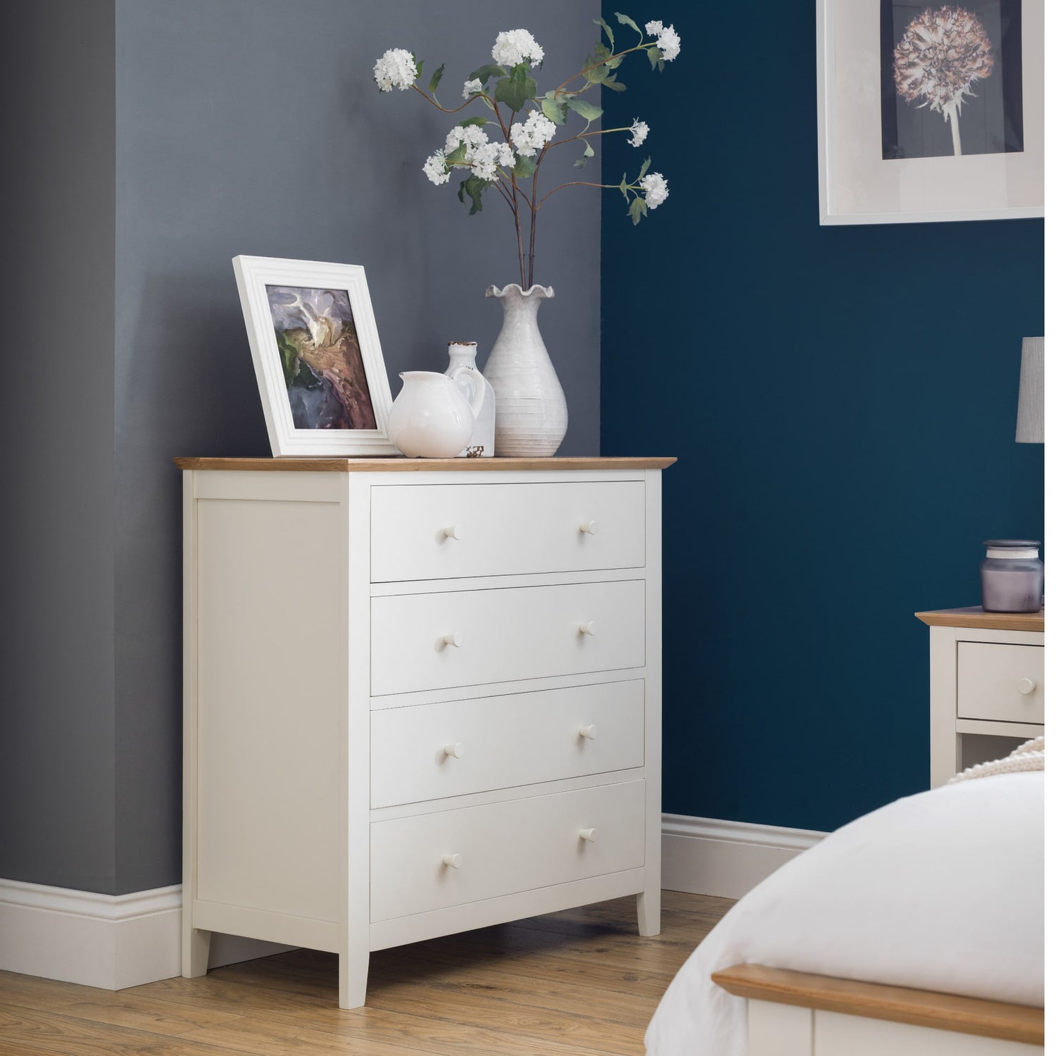 Modern Chests of Drawers